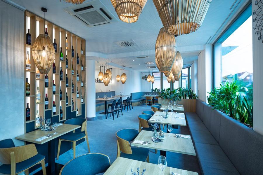 Fine Restaurant & Apartments Малацки Екстериор снимка